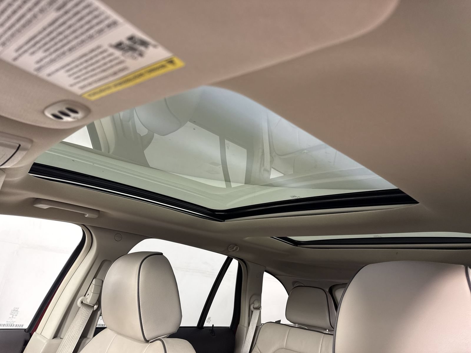 Used 2013 Lincoln MKX AWD image 17