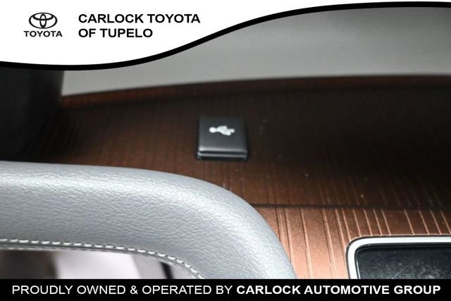 Used 2022 Toyota Sienna LE FWD image 14