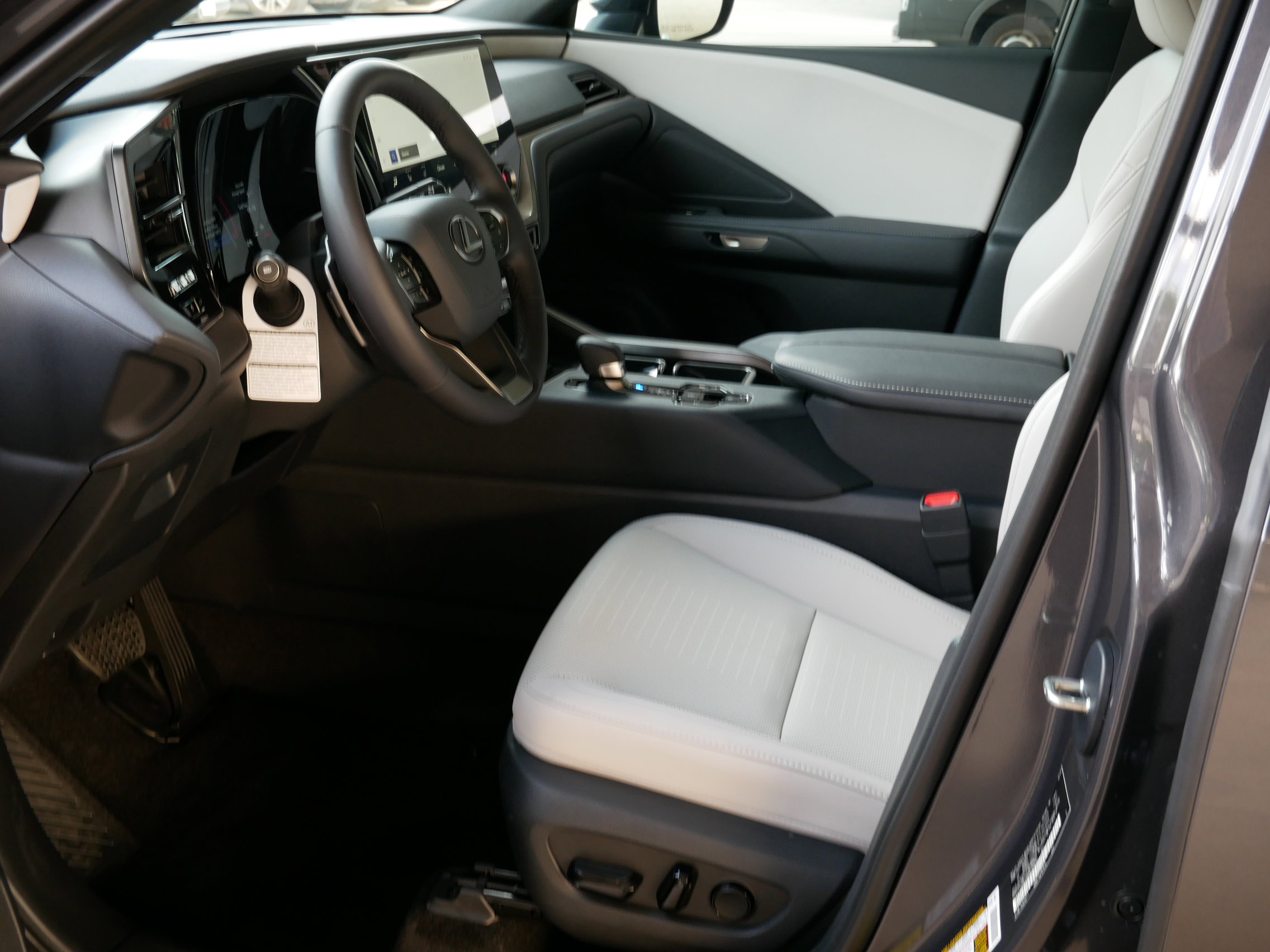 New 2026 Lexus TX 350 FWD image 4