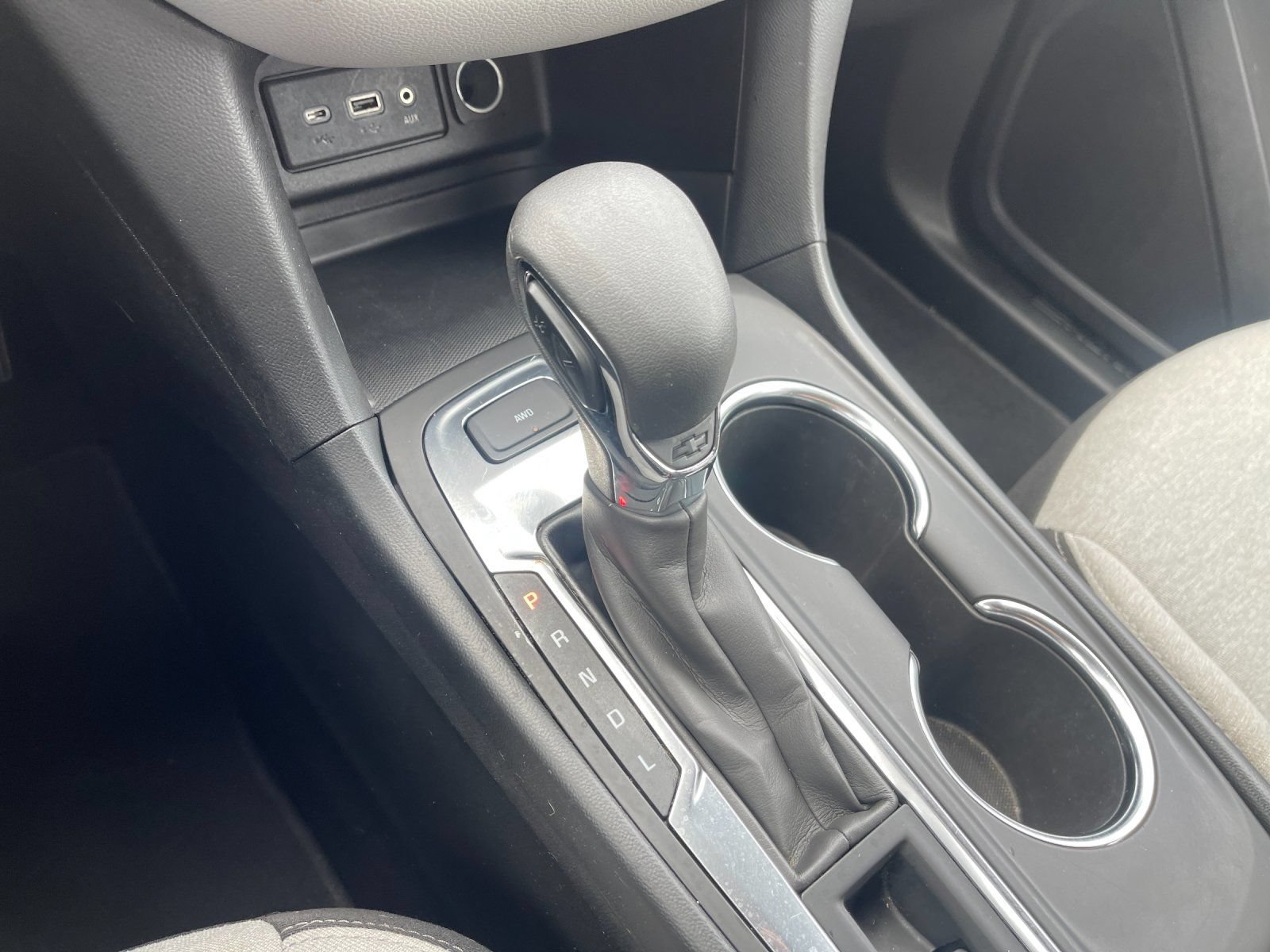 Used 2022 Chevrolet Equinox LS AWD/4WD image 23