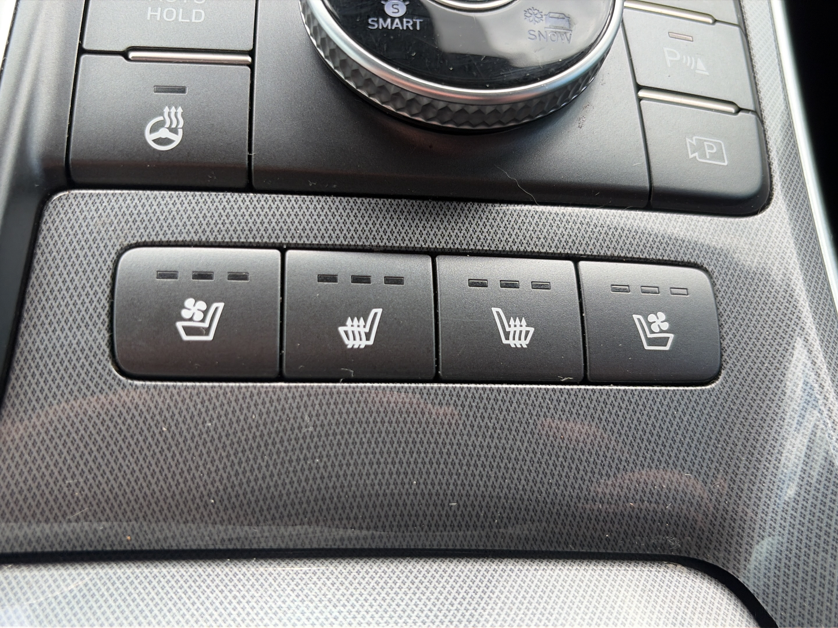 Used 2023 Hyundai Santa Fe Calligraphy AWD/4WD image 19