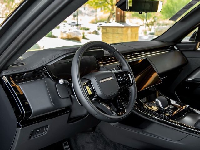 New 2025 Land Rover Range Rover Sport Dynamic SE AWD/4WD image 16