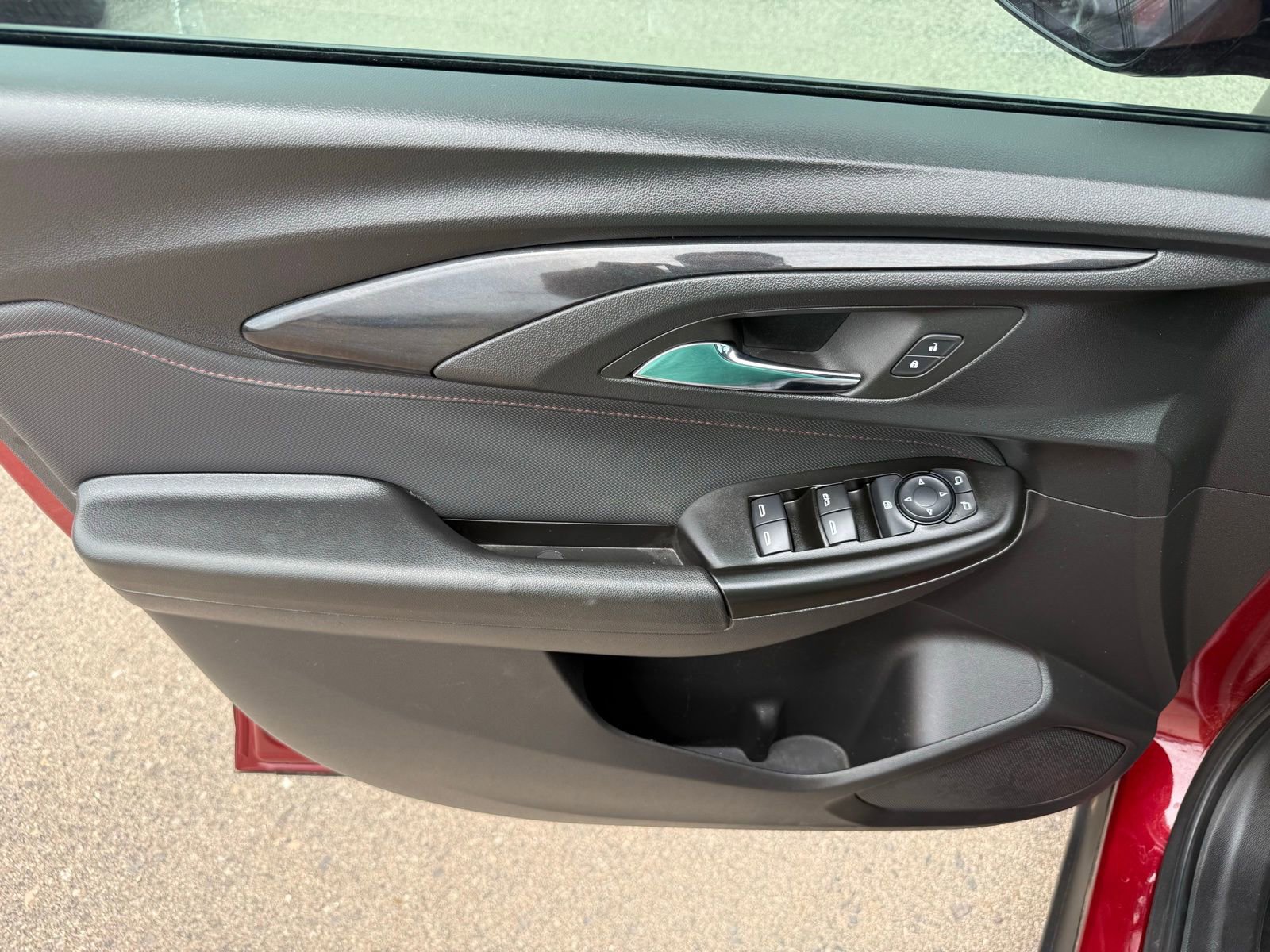 Used 2023 Chevrolet TrailBlazer RS w/ Convenience Package image 11