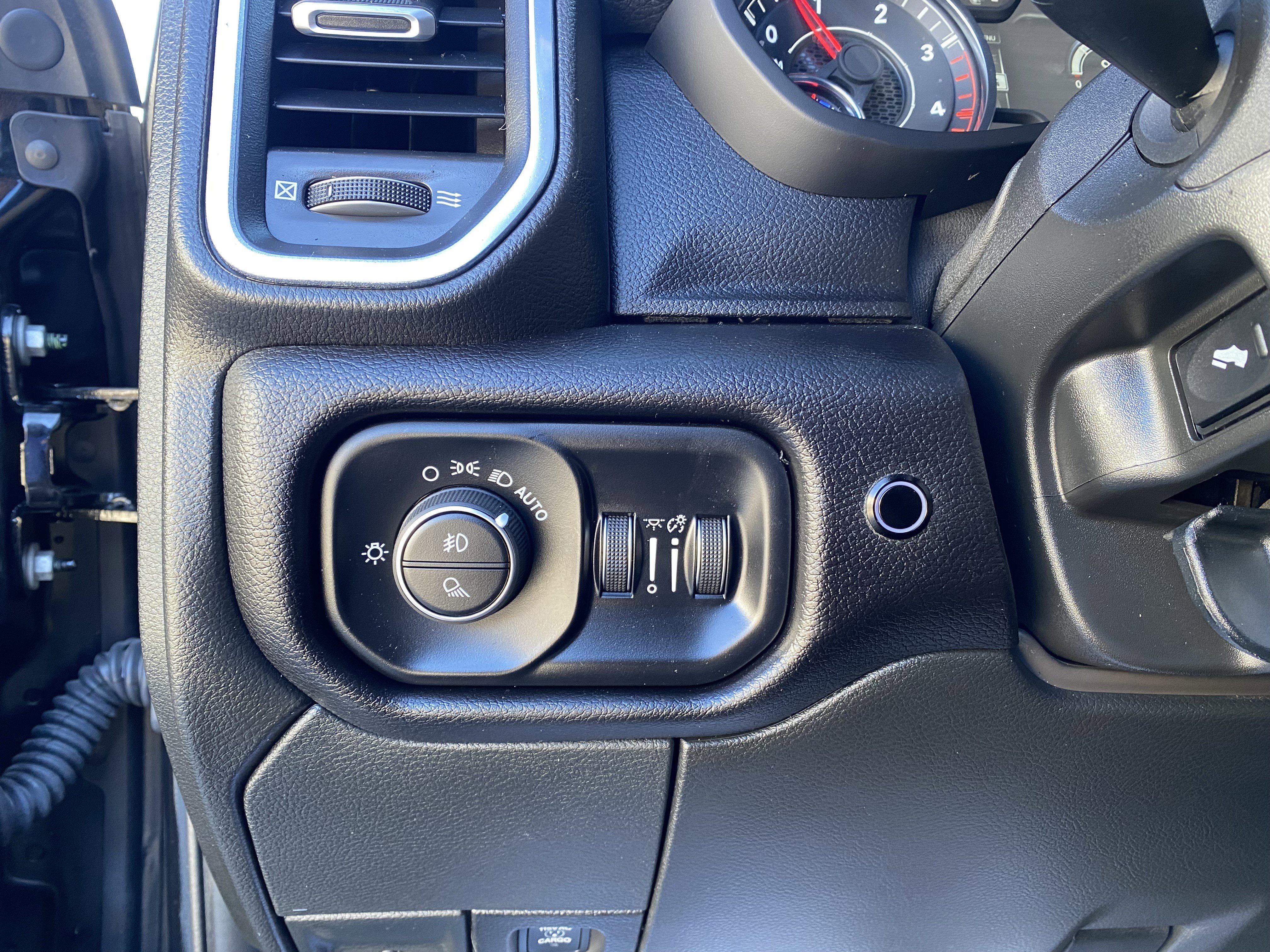 Used 2024 RAM 3500 Laramie w/ Night Edition image 19