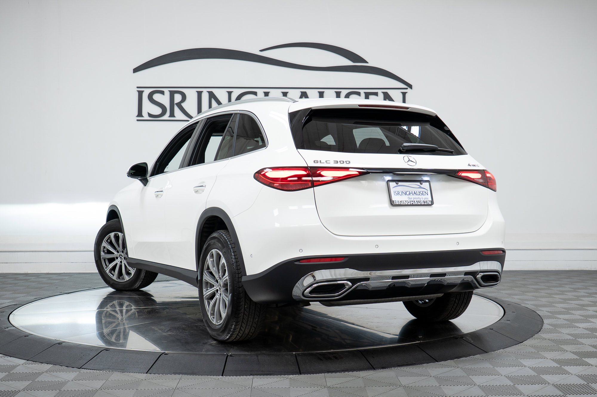 Used 2025 Mercedes-Benz GLC 300 4MATIC image 28