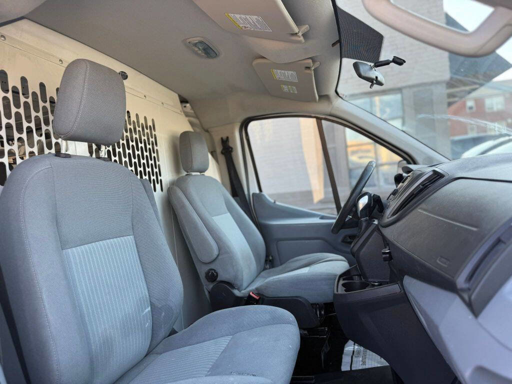 Used 2015 Ford Transit 250 250 3dr SWB Low Roof Cargo Van w/ Exterior Upgrade Package image 23
