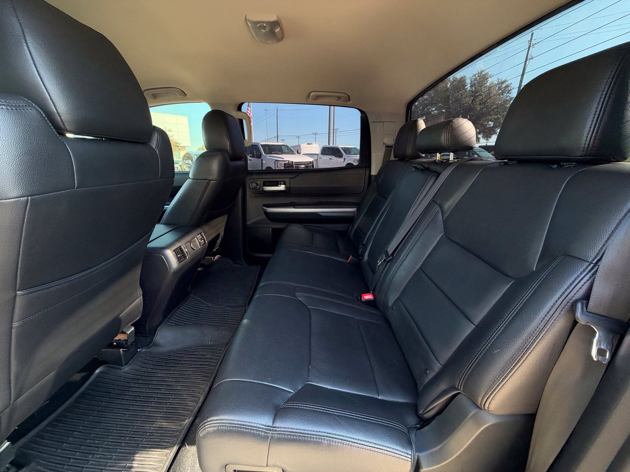 Used 2017 Toyota Tundra SR5 w/ SR5 Upgrade Package RWD image 24