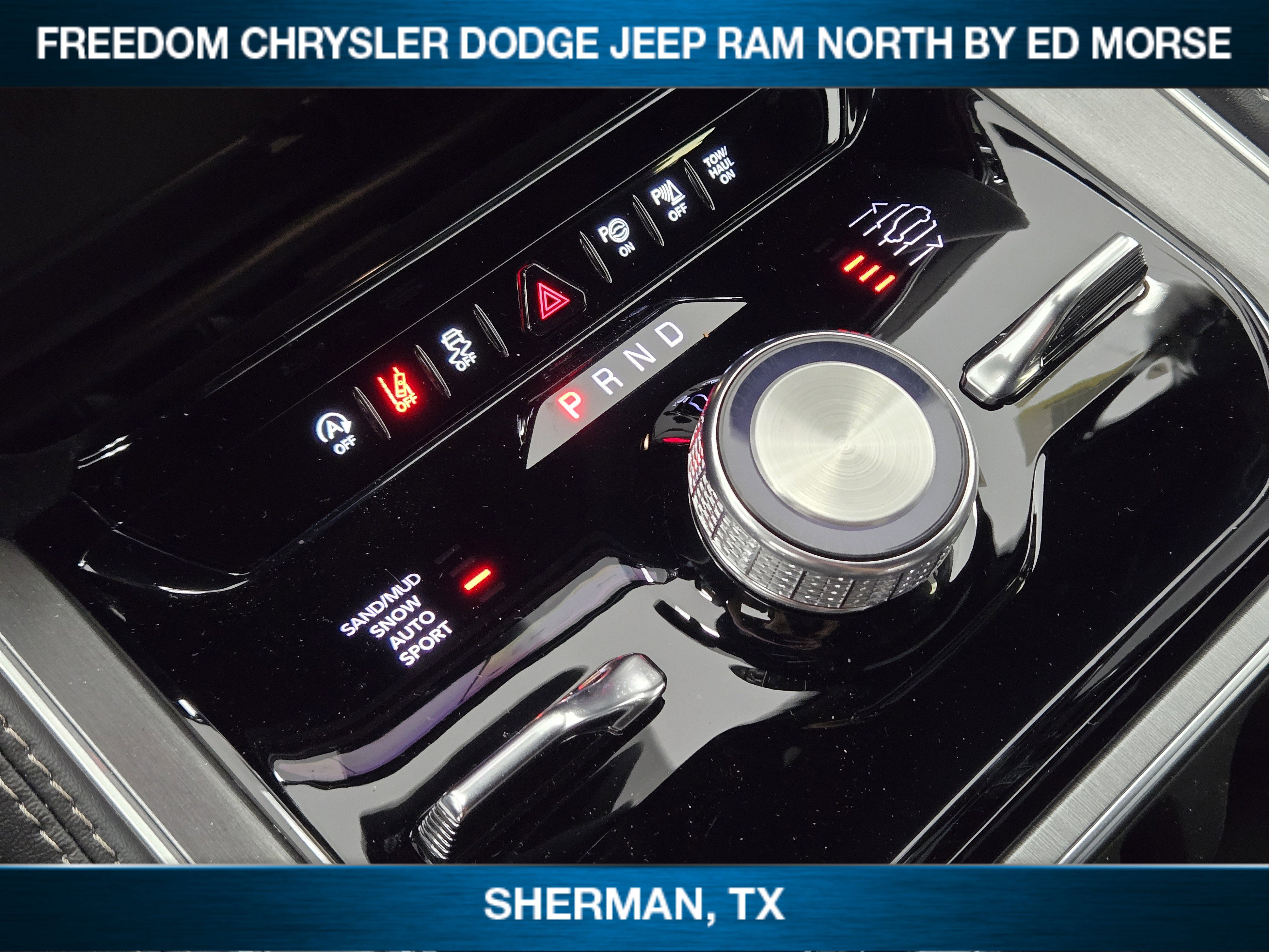 New 2025 Jeep Wagoneer Series II w/ Convenience Group I image 16