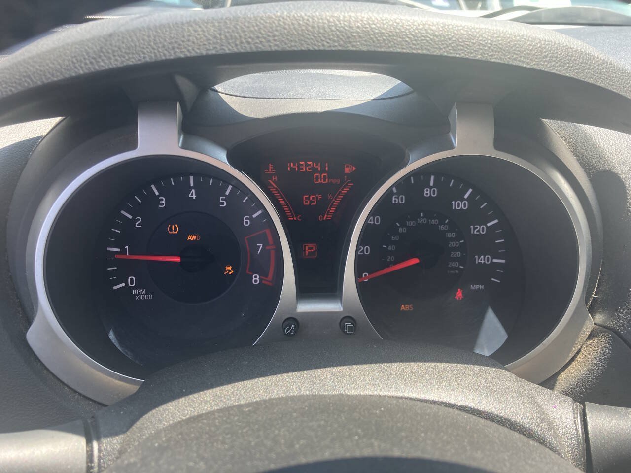 Used 2011 Nissan Juke SV AWD/4WD image 15