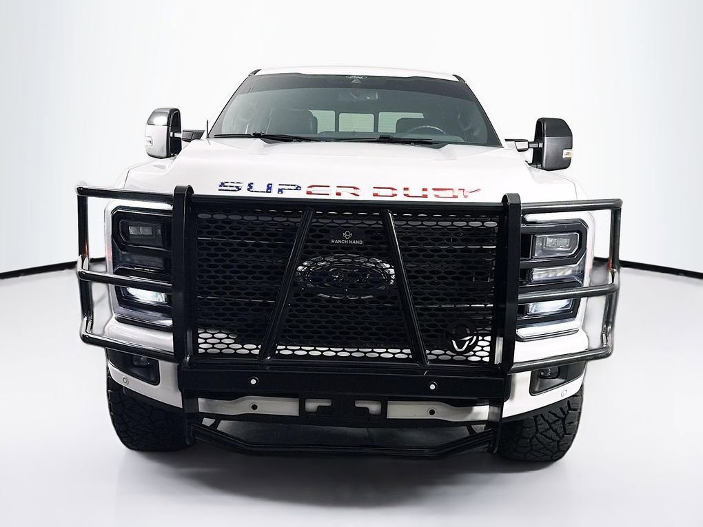 Used 2025 Ford F350 Platinum w/ FX4 Off-Road Package image 2