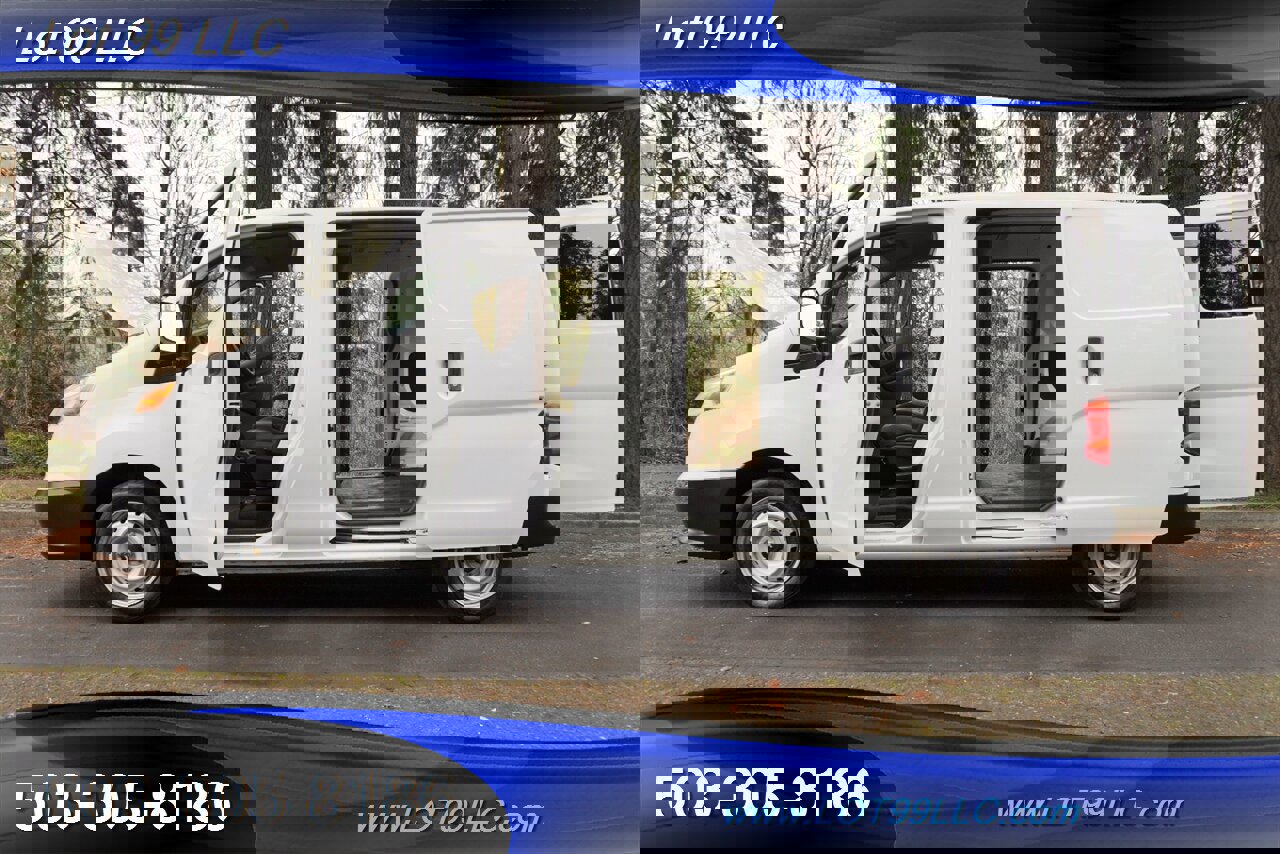 Used 2017 Chevrolet City Express LT image 25