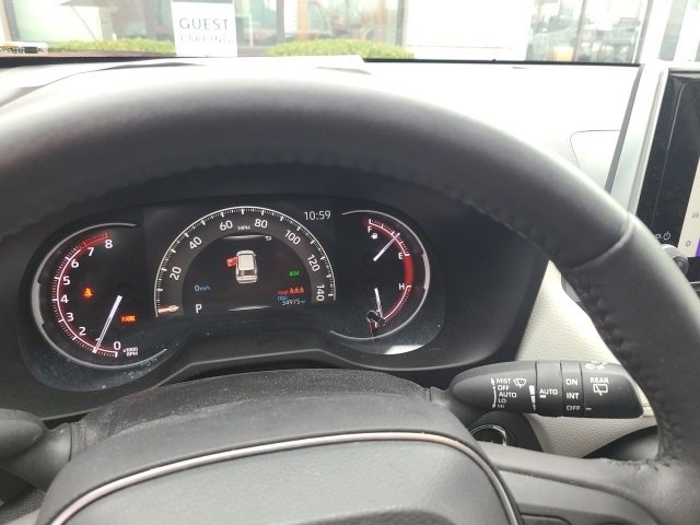 Used 2024 Toyota RAV4 XLE w/ Convenience Package image 9