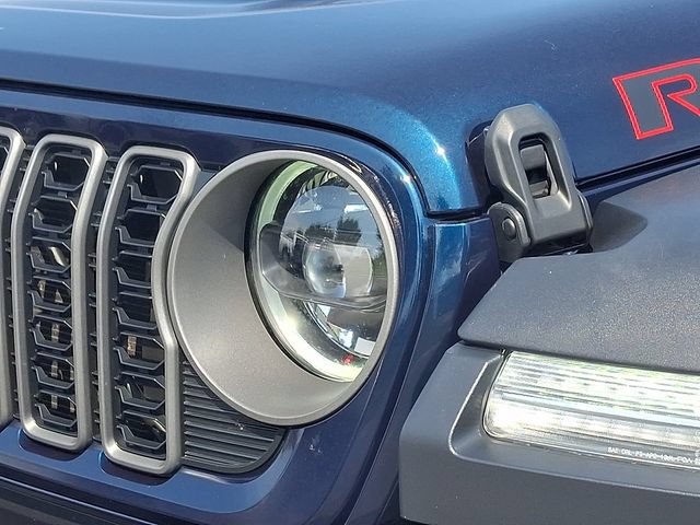 Used 2025 Jeep Wrangler Unlimited Rubicon AWD/4WD image 9