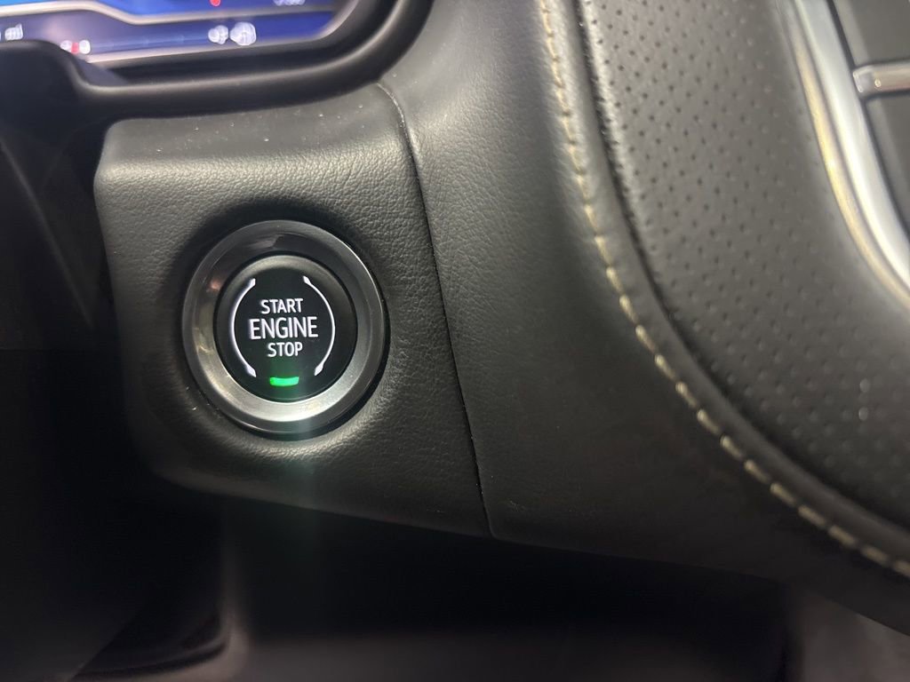 Used 2023 Chevrolet Suburban Premier image 22