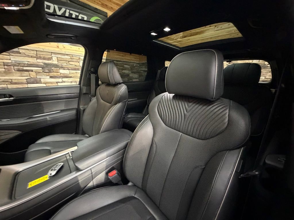 Used 2025 Hyundai Palisade Calligraphy image 12