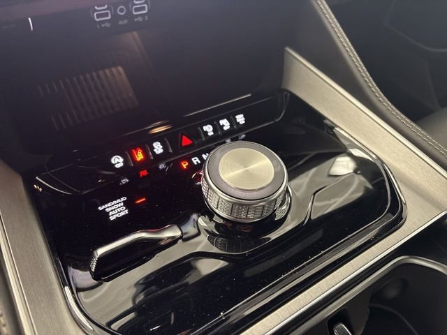 New 2026 Jeep Grand Wagoneer L 4WD w/ Premium Group I image 49