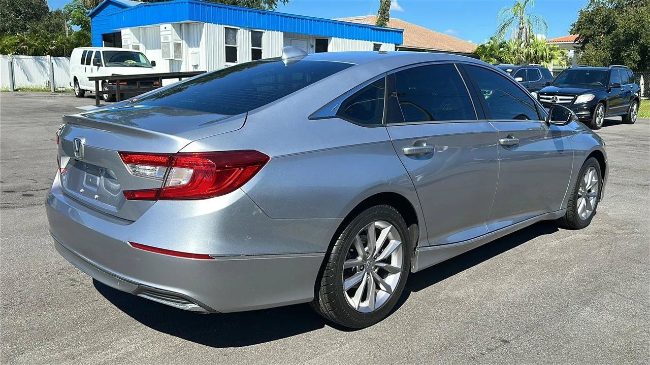 Used 2018 Honda Accord EX-L image 5