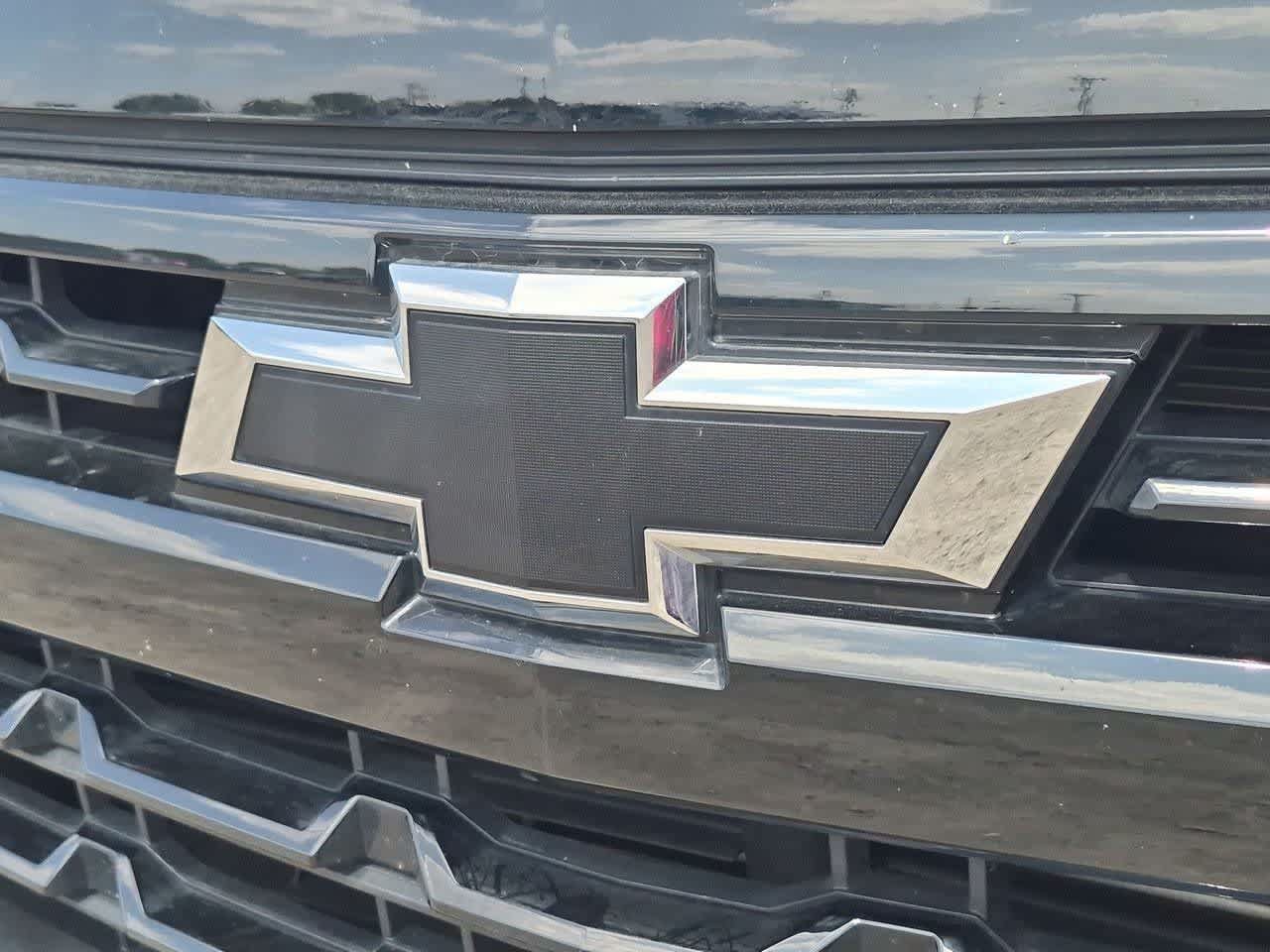 Used 2022 Chevrolet Silverado 1500 LT Trail Boss w/ Protection Package AWD/4WD image 3