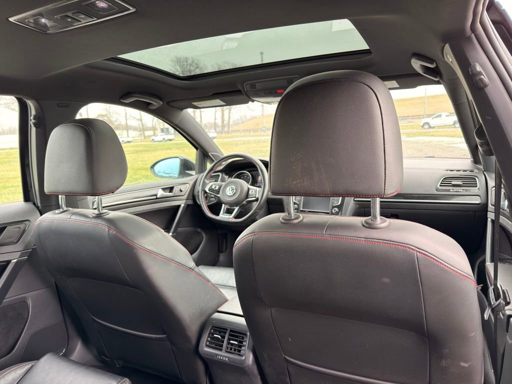 Used 2016 Volkswagen GTI SE FWD image 32