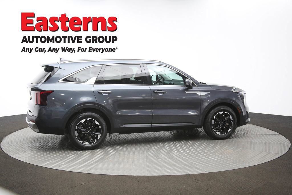 Used 2024 Kia Sorento S image 45