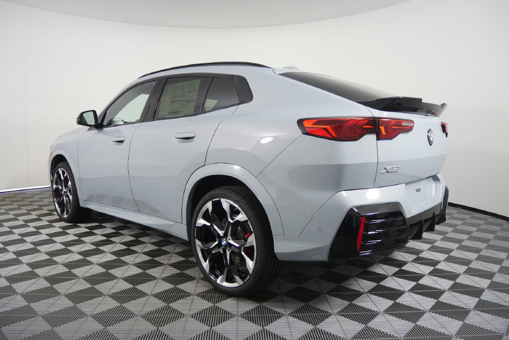 New 2026 BMW X2 xDrive28i w/ Technology Package AWD/4WD image 6