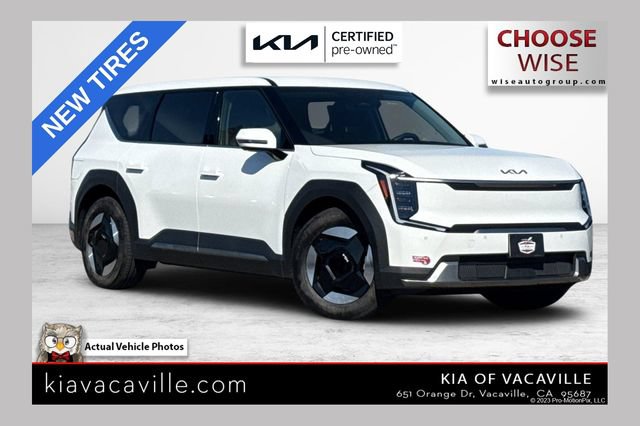 Certified 2024 Kia EV9 Light Long Range RWD image 1