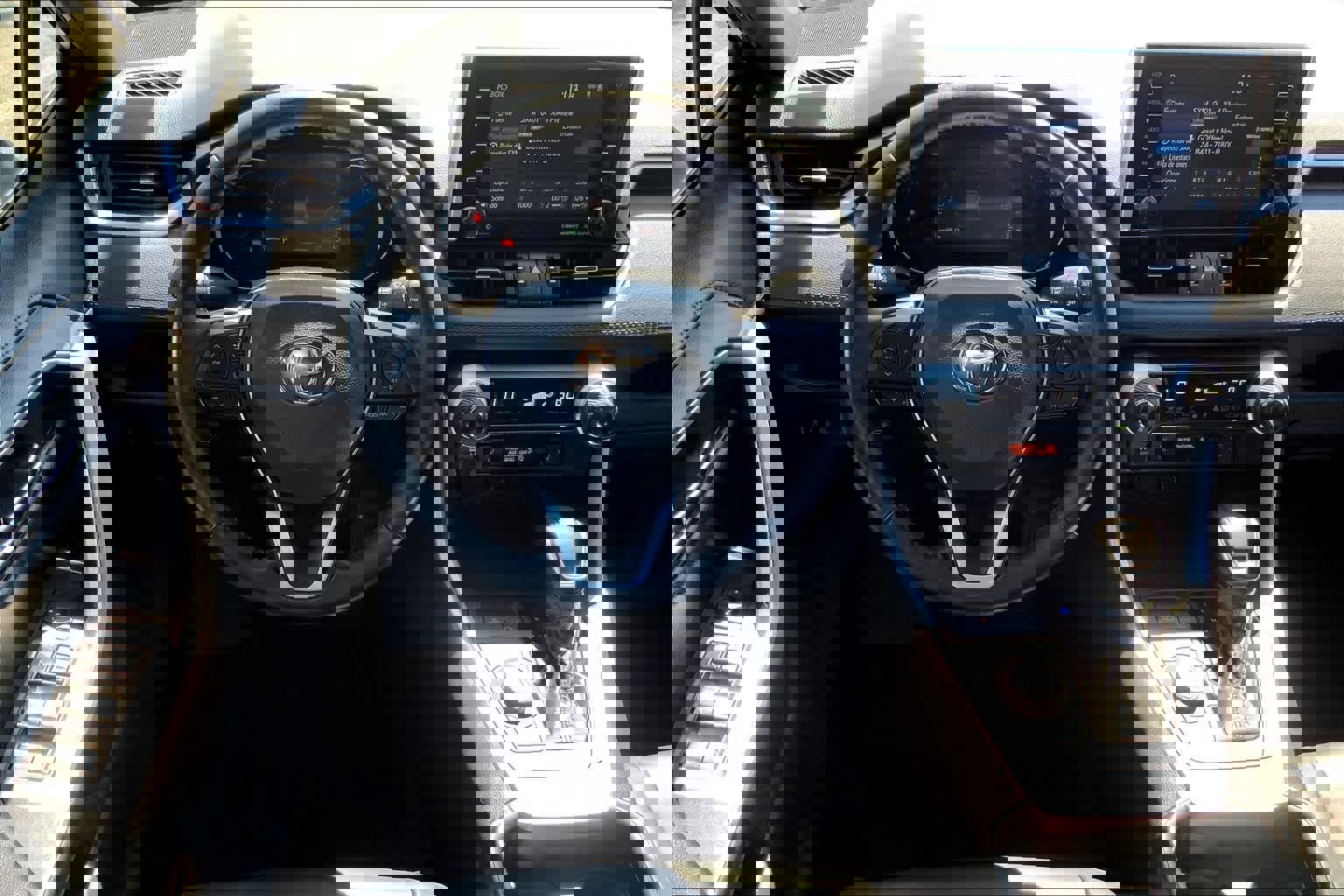 Used 2021 Toyota RAV4 XSE AWD/4WD image 6