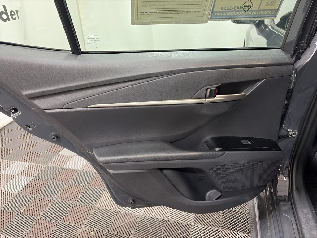 Used 2026 Toyota Camry SE FWD image 18