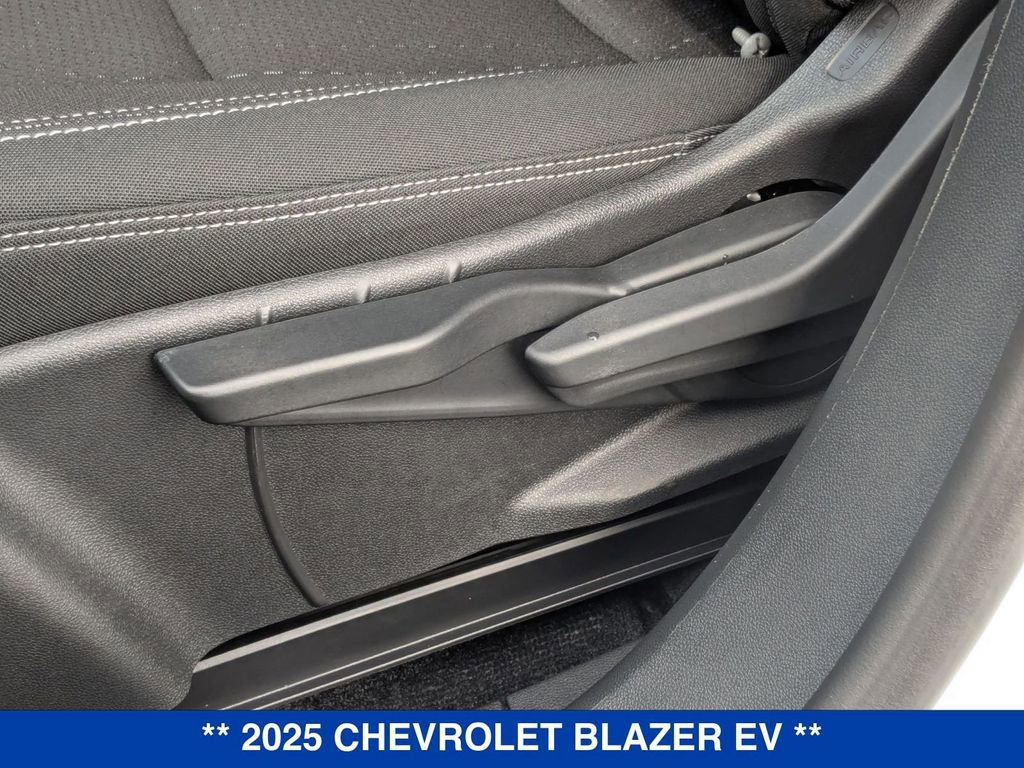 New 2025 Chevrolet Blazer EV LT image 14