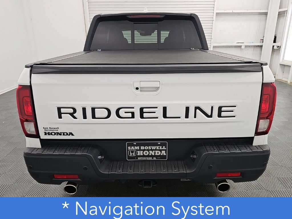 Used 2025 Honda Ridgeline Black Edition image 8