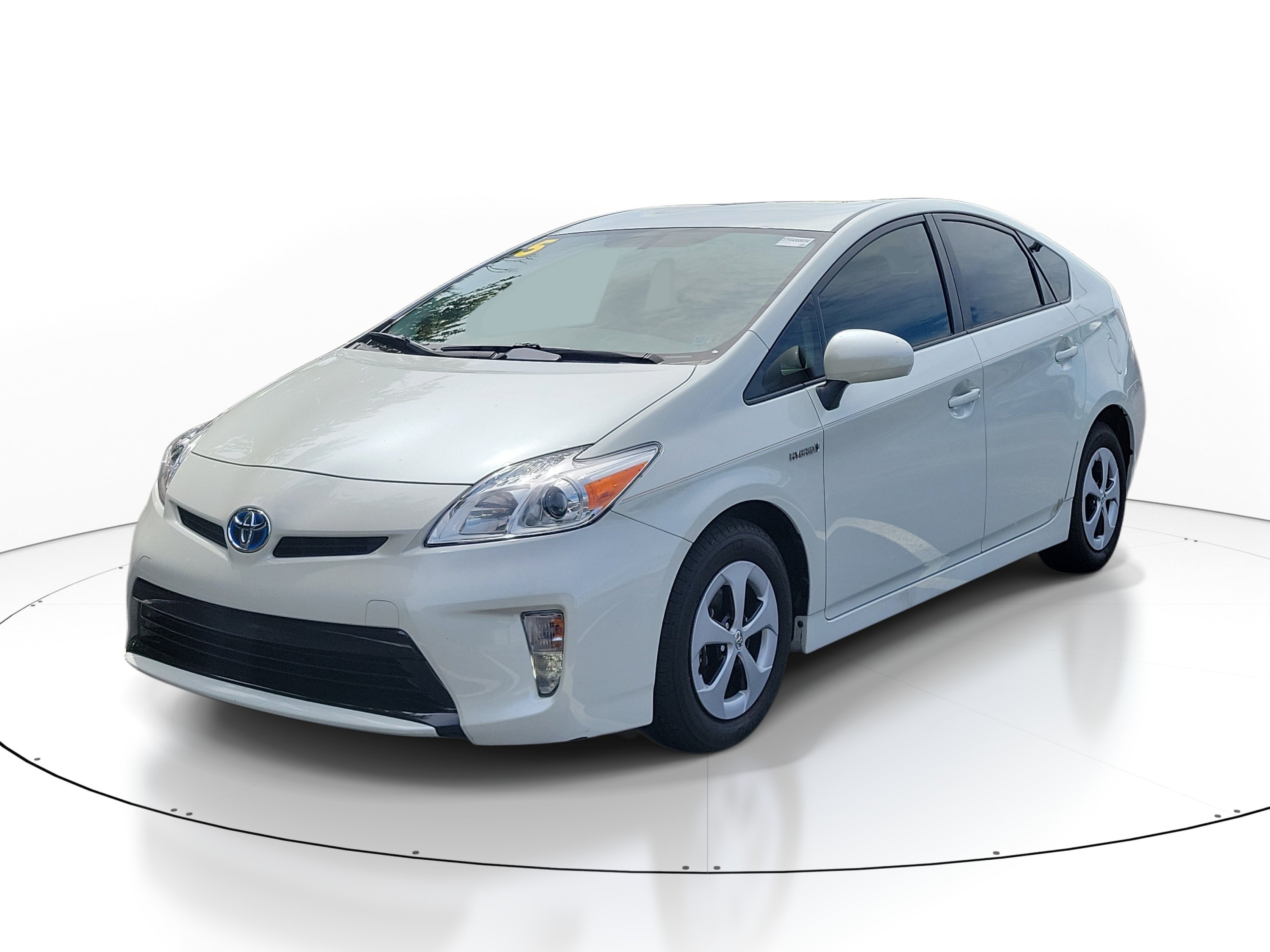 Used 2015 Toyota Prius Four FWD image 3