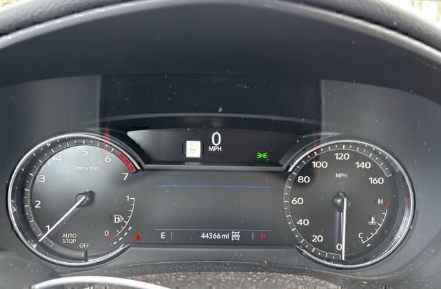 Used 2023 Cadillac XT4 Premium Luxury w/ Driver Assist Package image 7