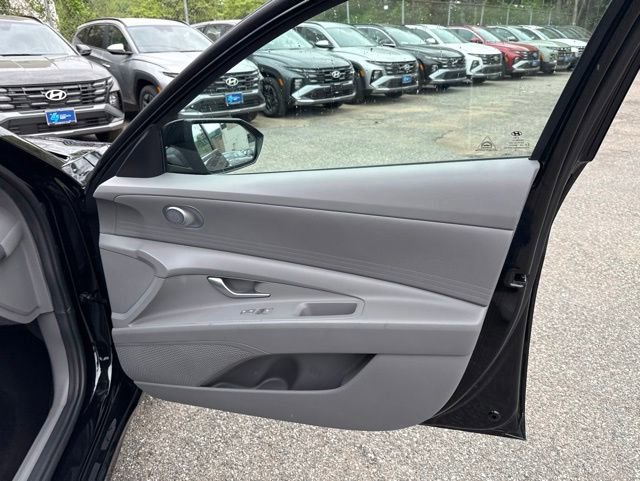 Certified 2023 Hyundai Elantra SEL w/ Cargo Package FWD image 29