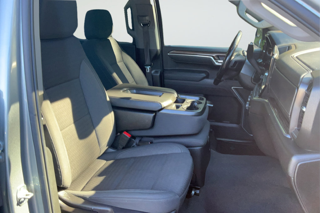 Certified 2025 Chevrolet Silverado 1500 LT RWD image 19