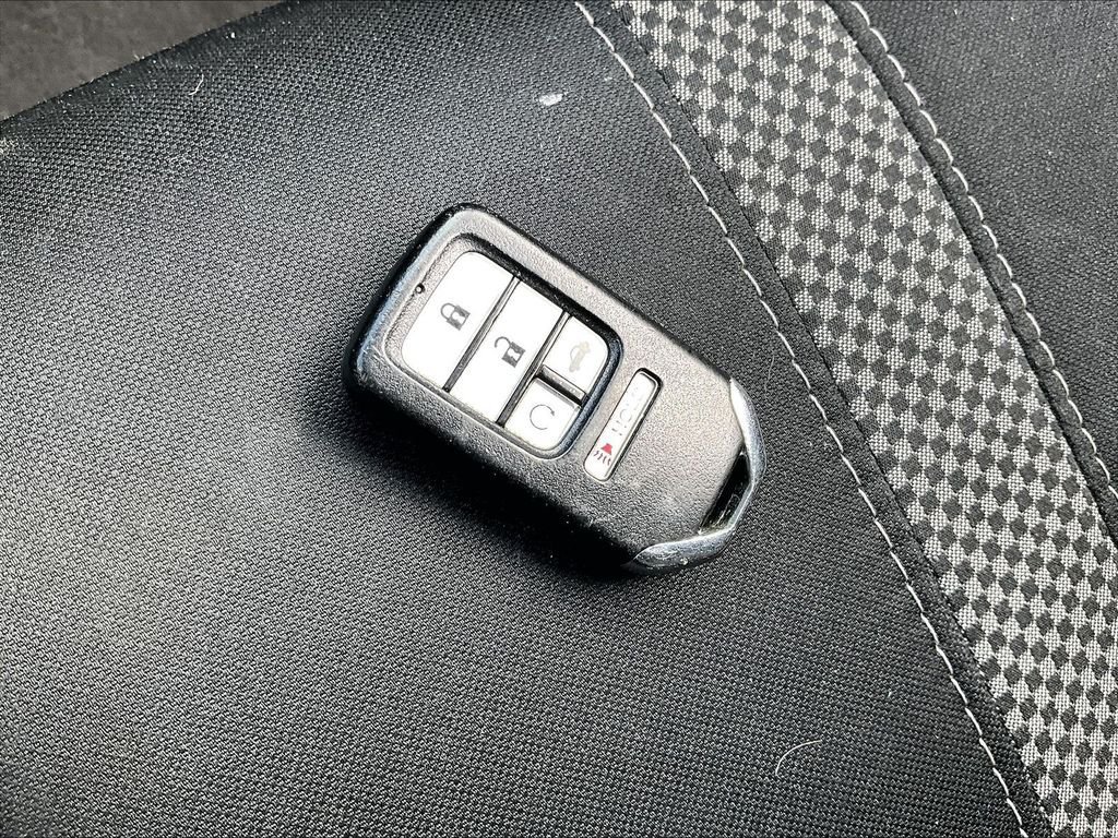 Used 2020 Honda Civic Sport image 29