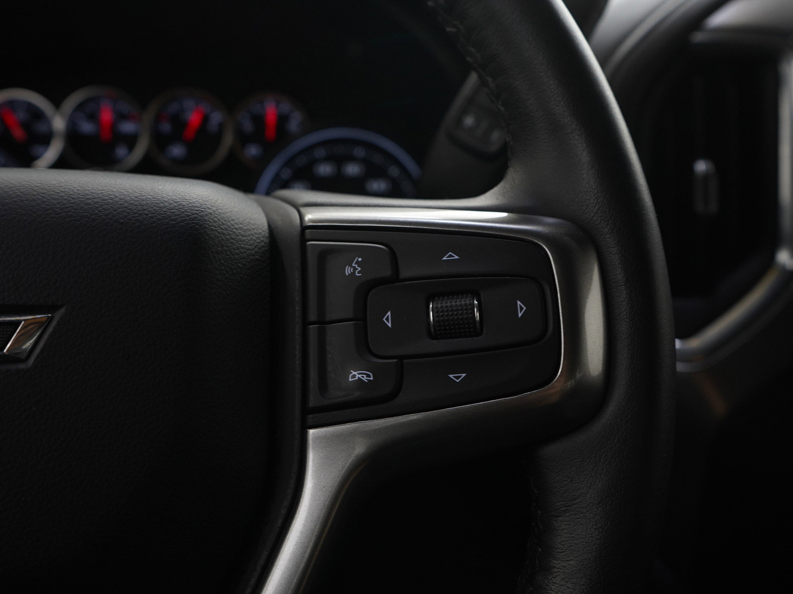 Used 2021 Chevrolet Silverado 1500 RST AWD/4WD image 27