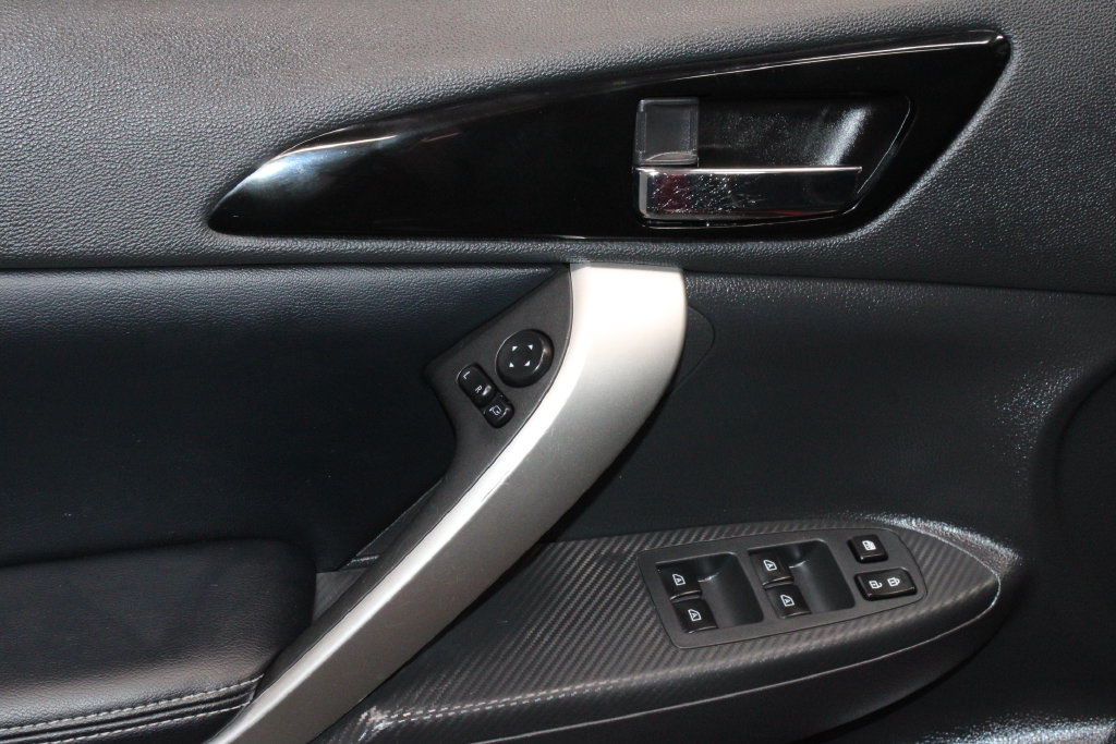Used 2024 Mitsubishi Eclipse Cross SEL AWD/4WD image 24