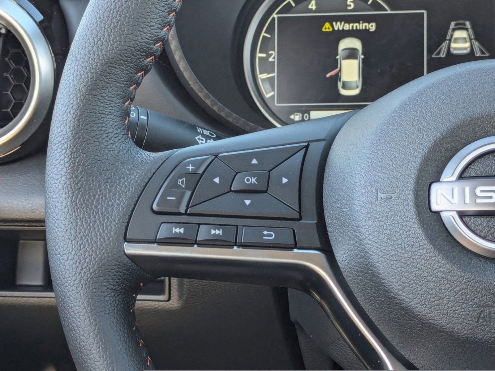 New 2025 Nissan Versa SR w/ Trunk Package FWD image 23