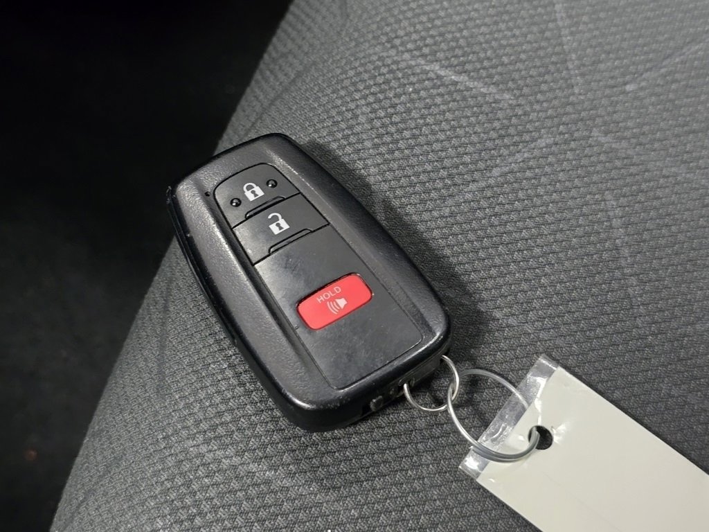 Used 2024 Toyota RAV4 XLE image 32