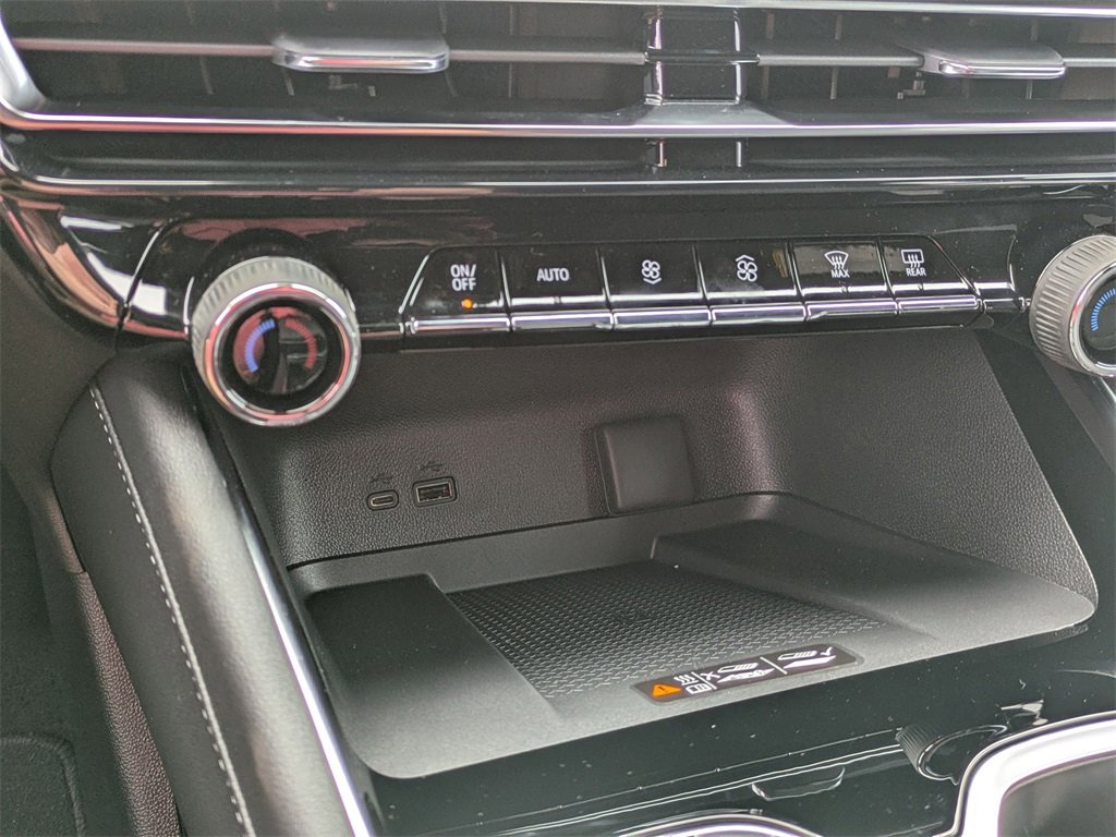 New 2026 Chevrolet Traverse LT w/ Driver Confidence Package image 14