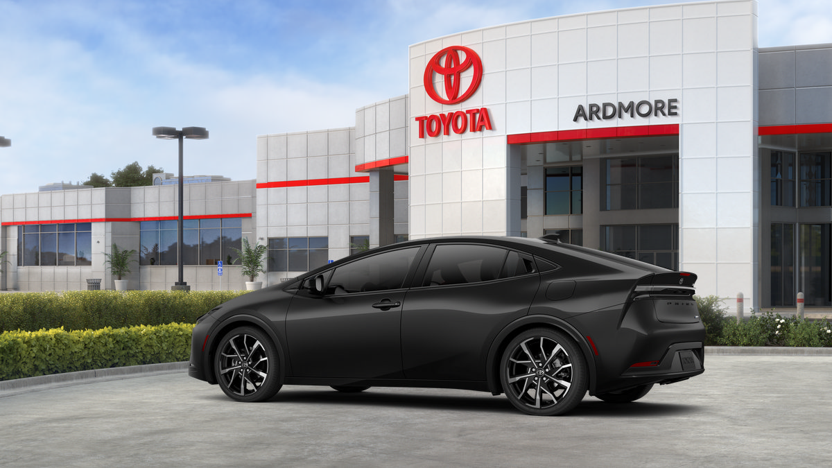 New 2026 Toyota Prius Plug-In Hybrid FWD image 25