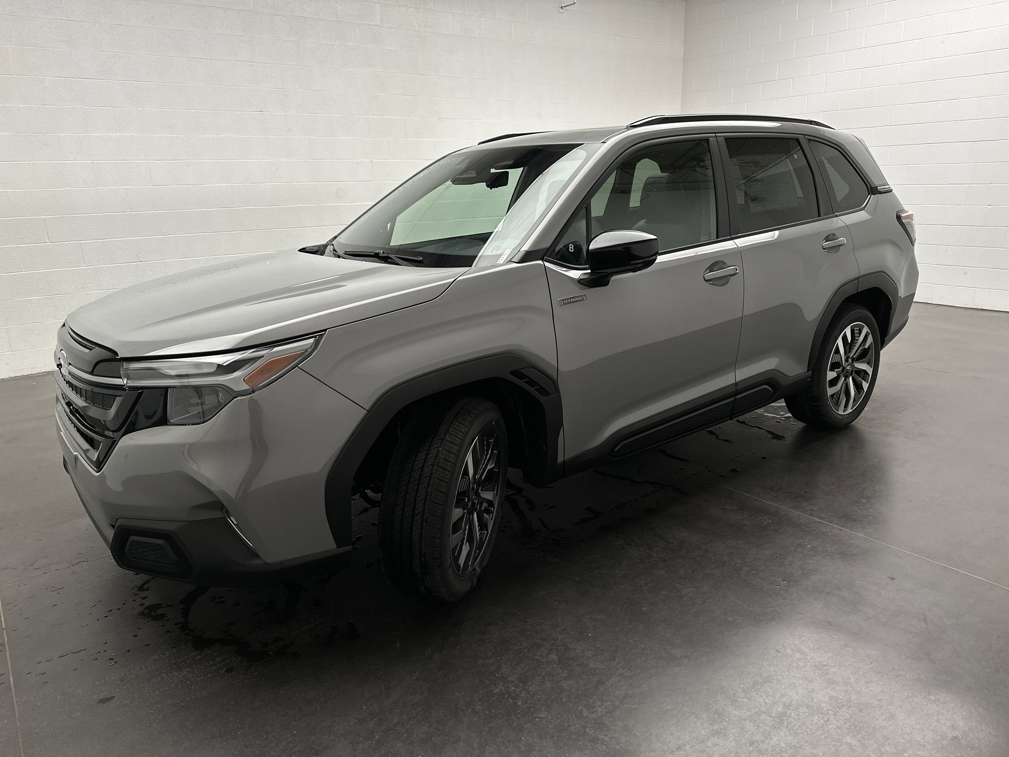 New 2025 Subaru Forester Touring image 4