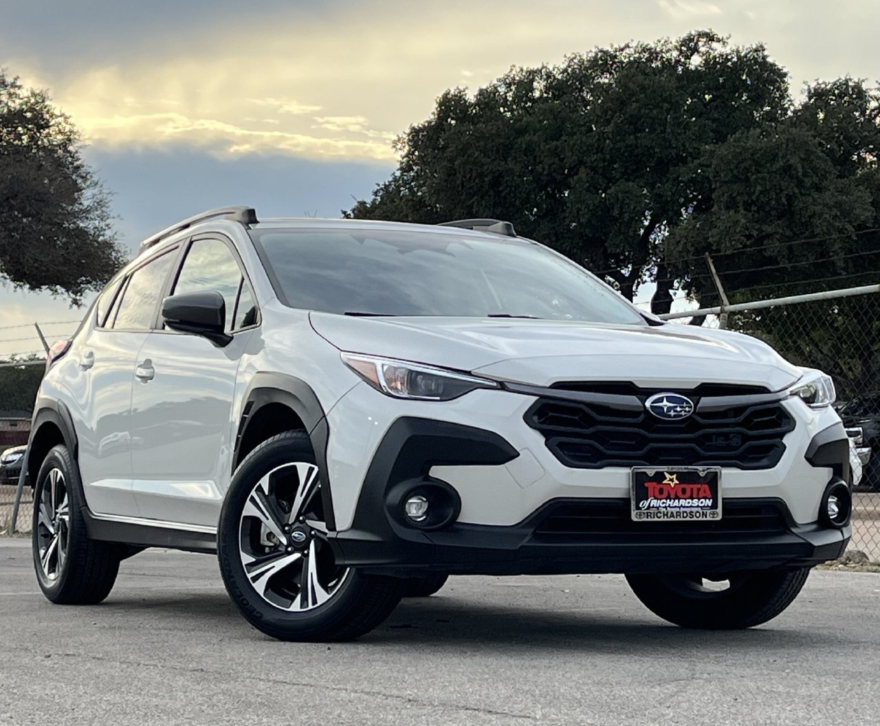Used 2025 Subaru Crosstrek 2.5i Premium AWD/4WD image 2