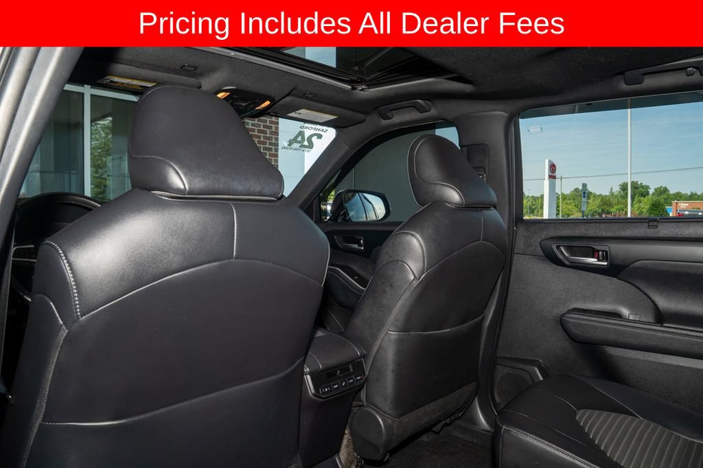 Certified 2024 Toyota Highlander XSE AWD/4WD image 8