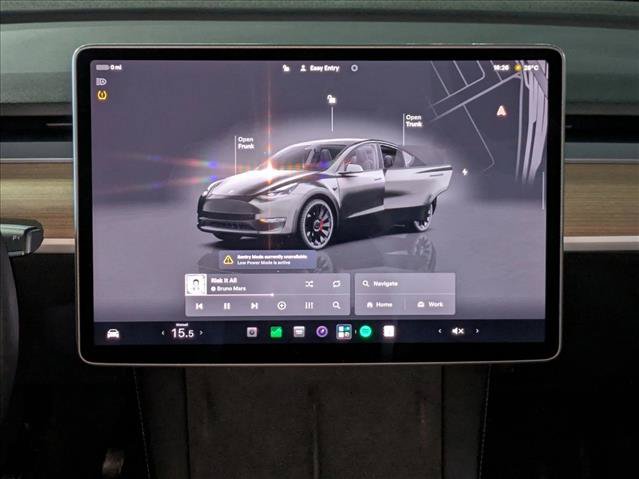 Used 2023 Tesla Model Y Performance AWD/4WD image 16