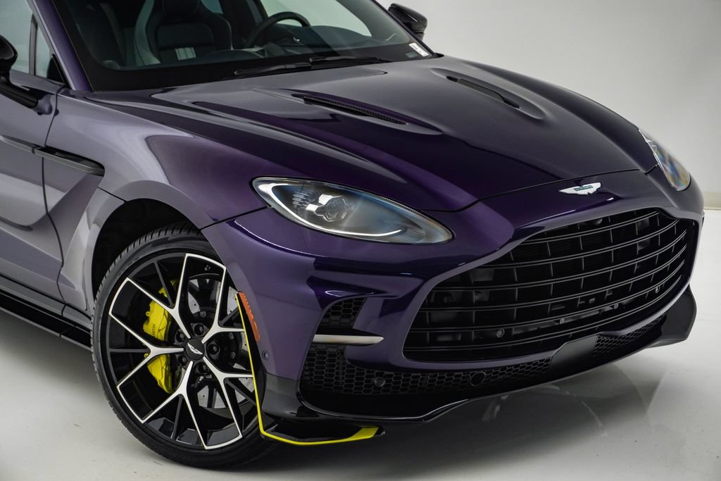 Used 2025 Aston Martin DBX 707 AWD/4WD image 4