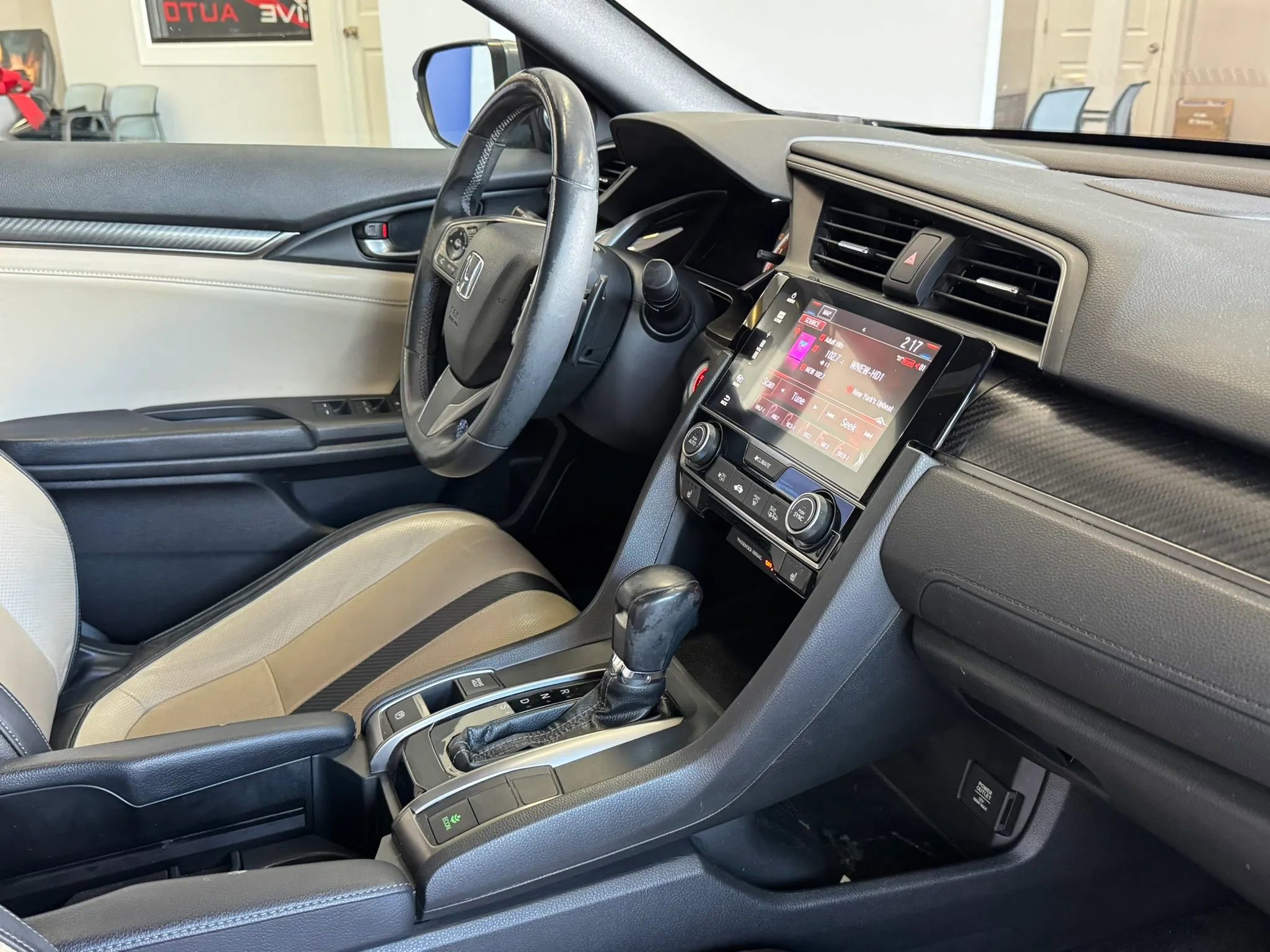 Used 2018 Honda Civic Sport Touring image 20