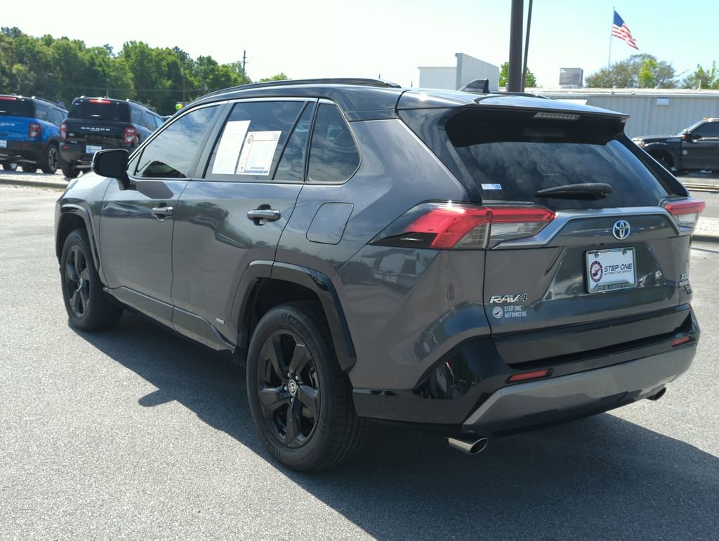 Used 2020 Toyota RAV4 XSE w/ XSE Grade Weather Package AWD/4WD image 5