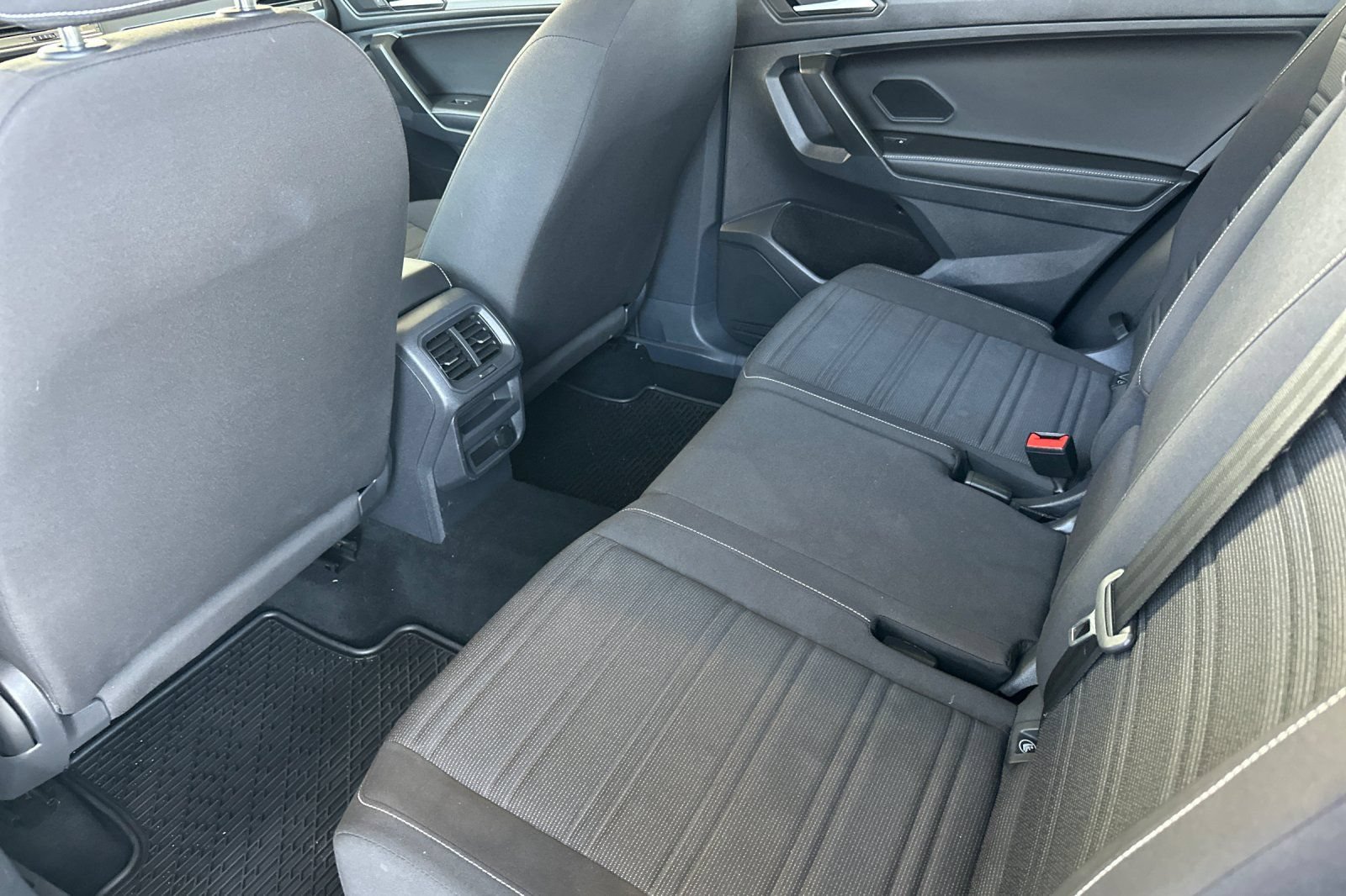 Used 2022 Volkswagen Tiguan S AWD/4WD image 11