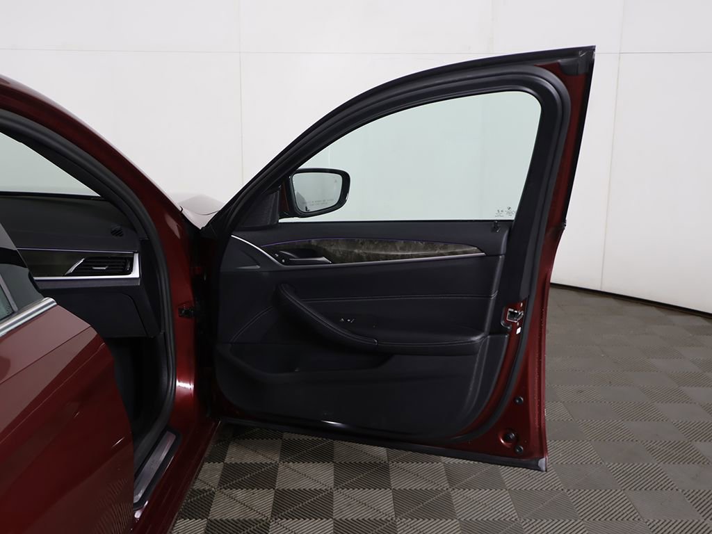 Used 2023 BMW 530e xDrive w/ Convenience Package AWD/4WD image 22